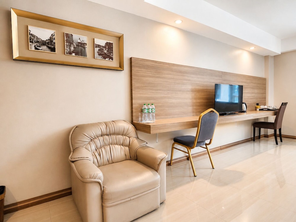 Avana Laemchabang Hotel 42/57