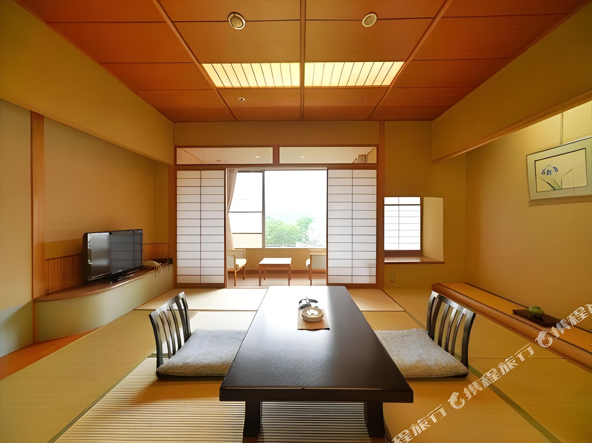 HOTEL NEW MITOYA 11/52