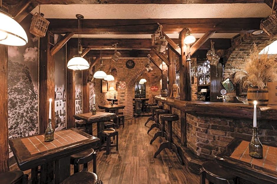 Hotel Baron Karczma Grodzka 37/51