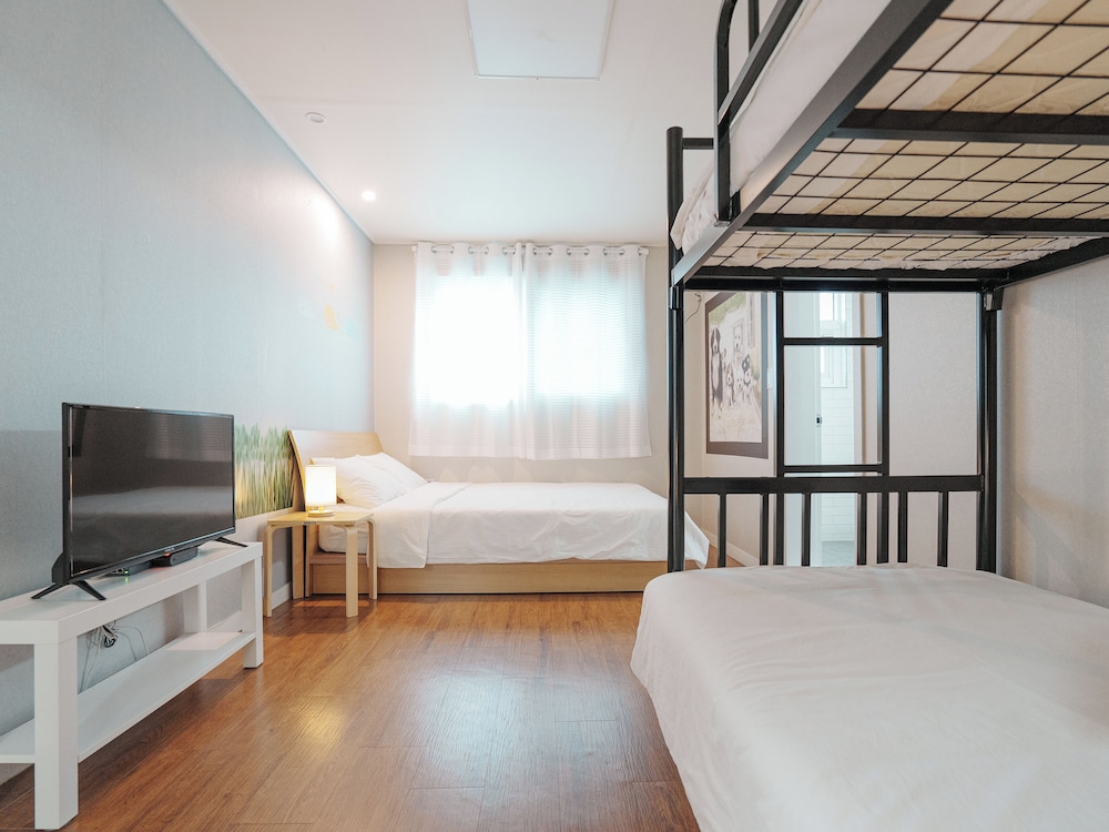 Rainbootsguesthouse 25/50