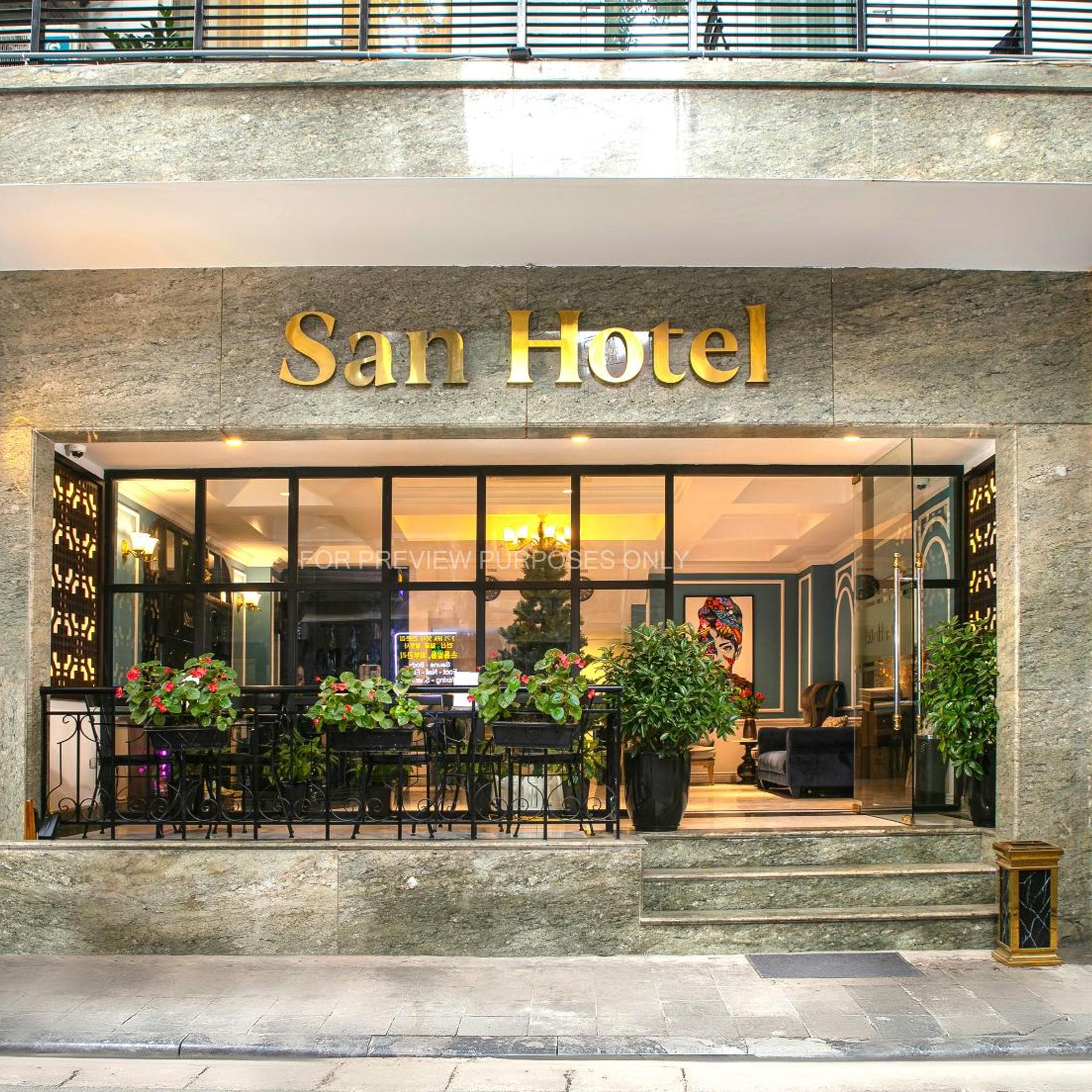 Artisan Boutique Hotel 2/38