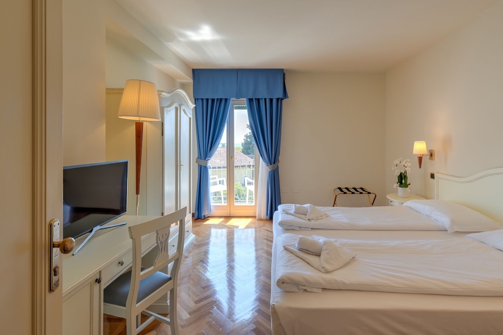 Hotel Villa Galeazzi 59/75