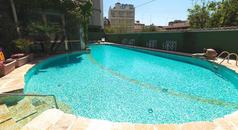 Hotel Spiaggia 38/41