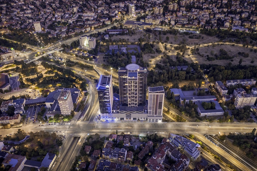 Grand Hotel Millennium Sofia 66/70