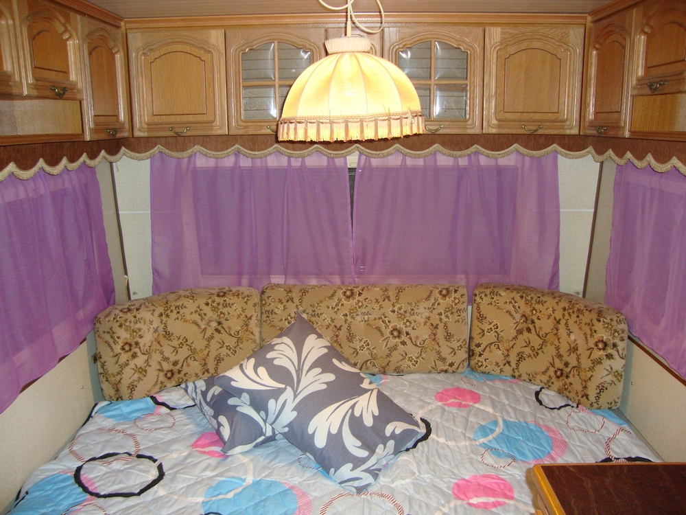Camping Pitsoni 11/50