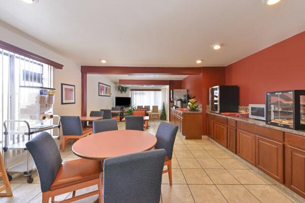 Americas Best Value Inn & Suites Ft. Collins E at I-25 19/26