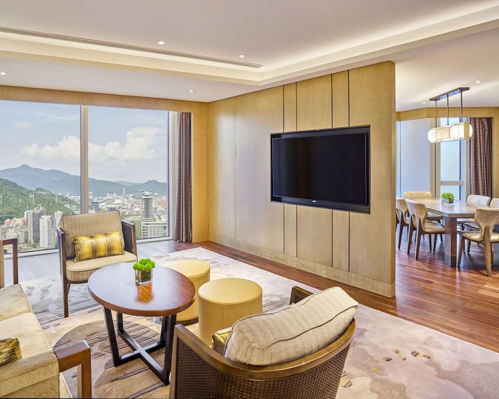 Hyatt Regency Shenzhen Yantian 44/68