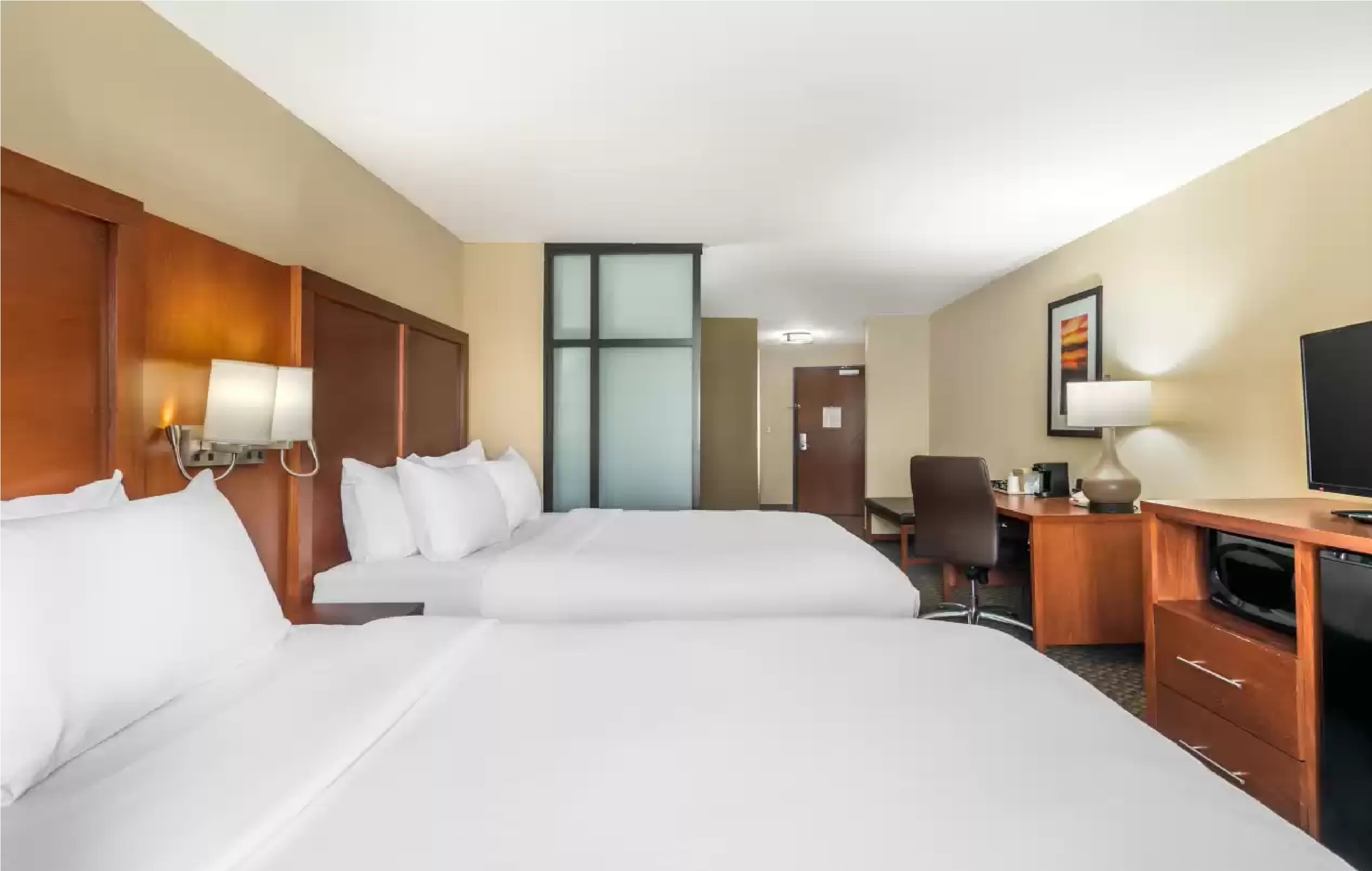 Suite, 2 Queen Beds, Accessible