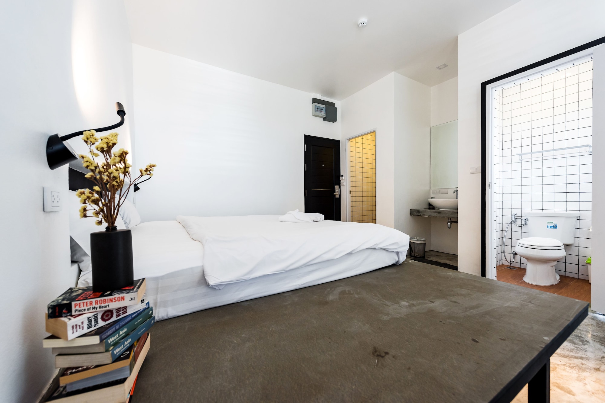 غرفة ديلوكس بسرير مزدوج، Book A Bed Poshtel - Hostel 8/8