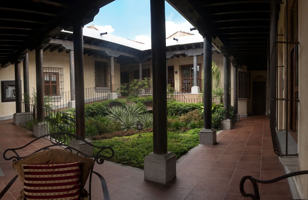 Camino Real Antigua 77/81