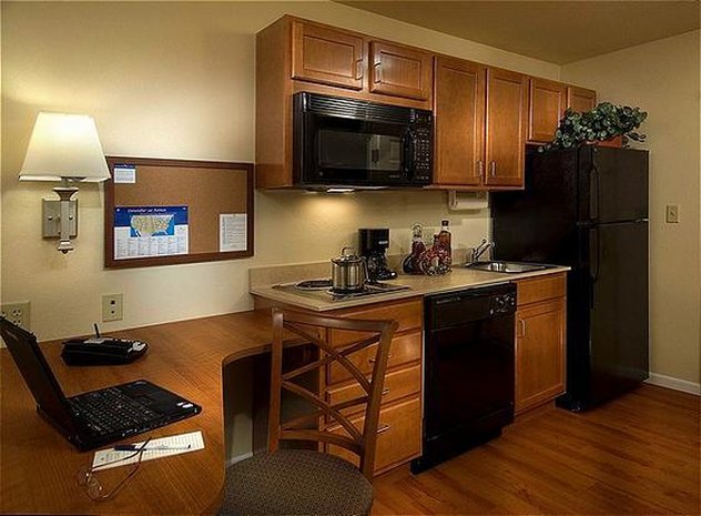 Candlewood Suites Roswell 13/50
