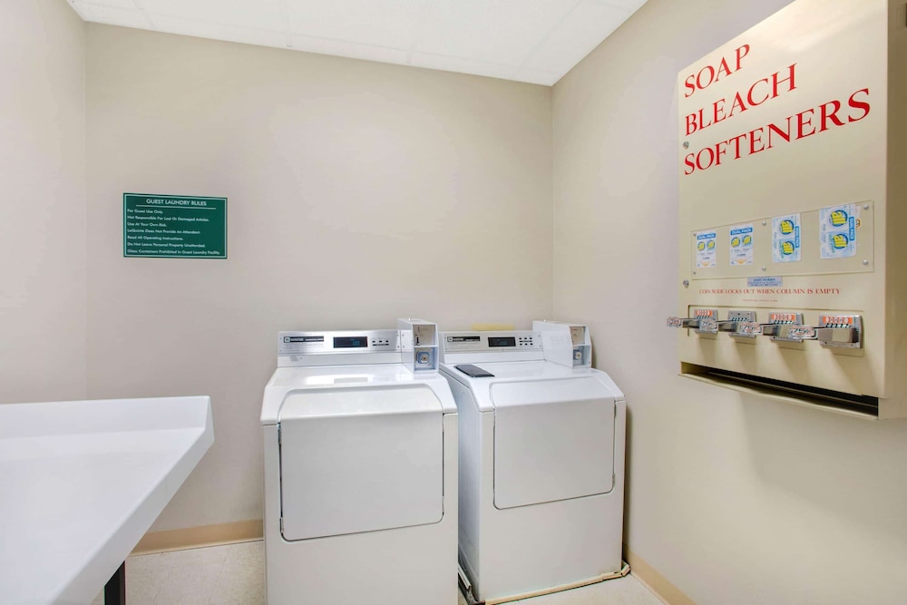La Quinta Inn Springfield South 34/56
