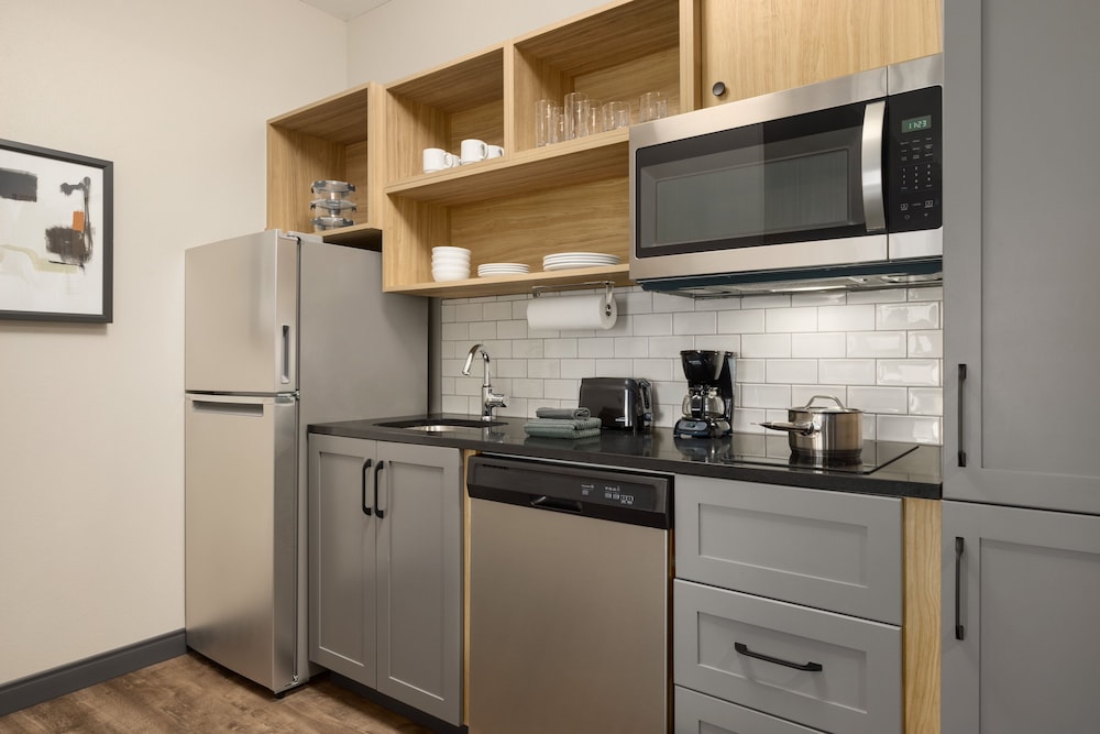 Candlewood Suites Lexington - Medical District 36/52