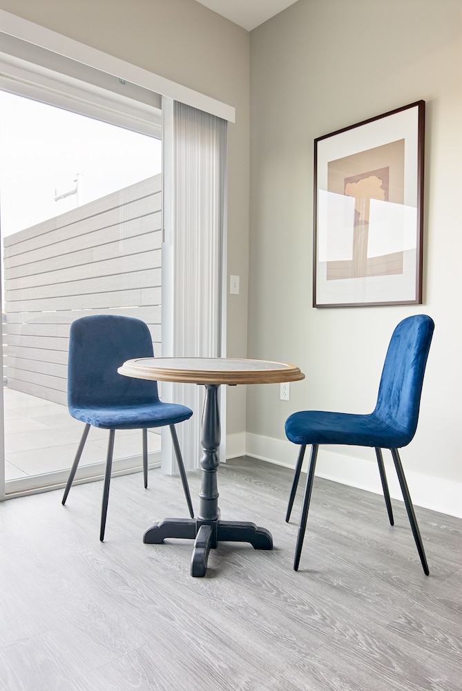 Sonder - Belcourt 24/50