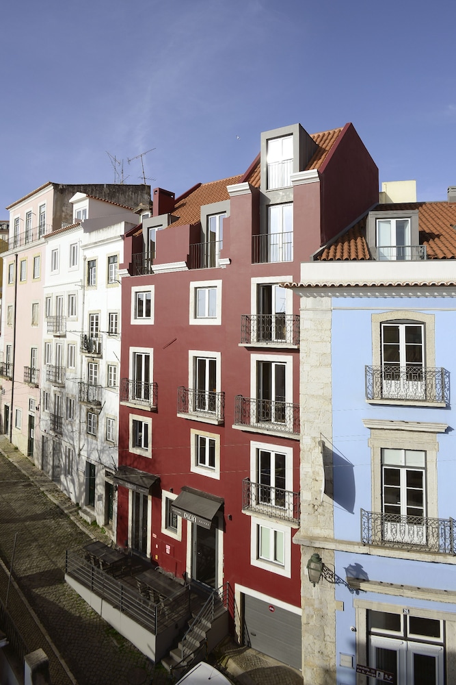 Dalma Old Town Suites 2/72