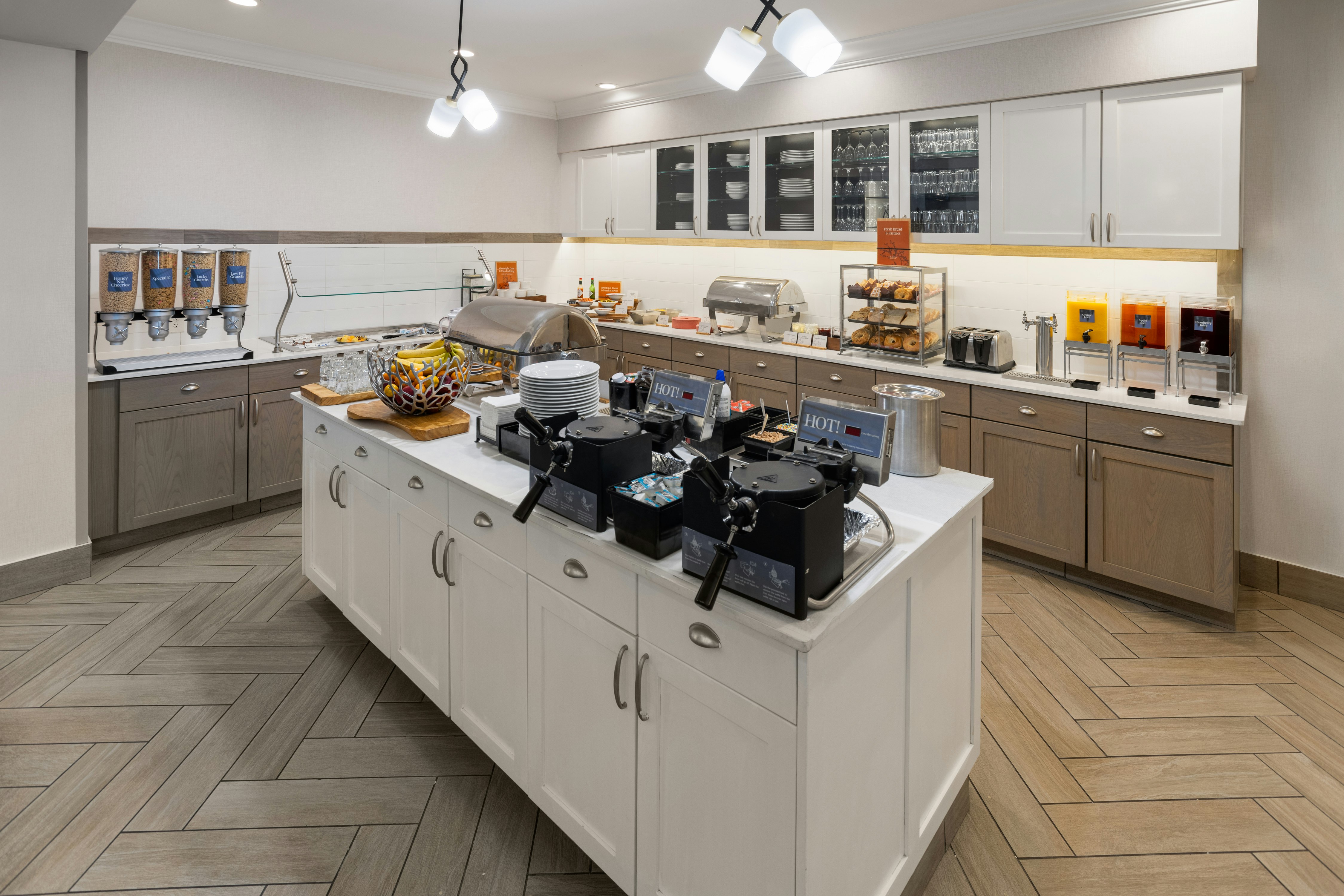Homewood Suites by Hilton Cincinnati Midtown 16/22