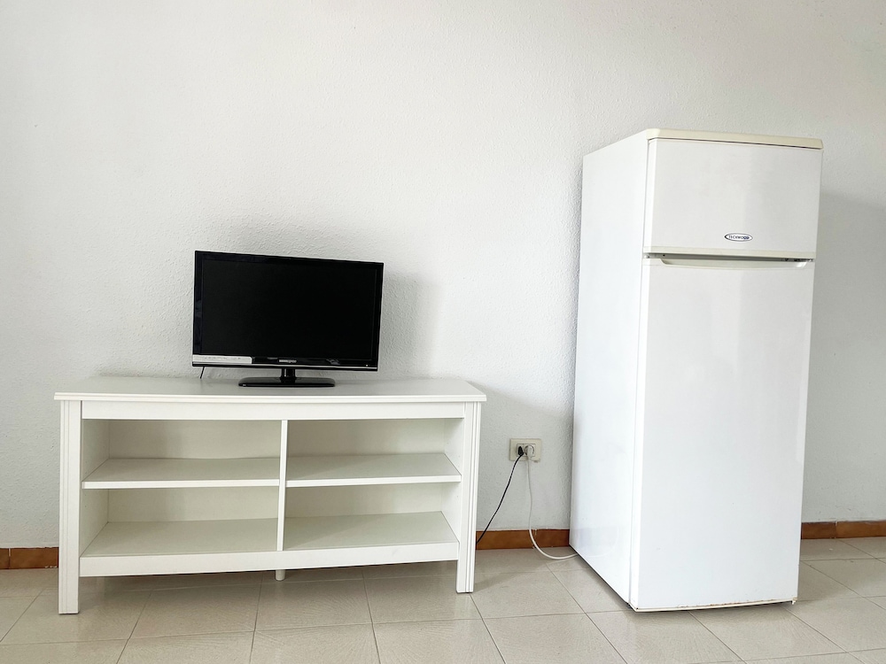 APARTAMENTOS BERNAT PIE DE PLAYA 3000 60/68