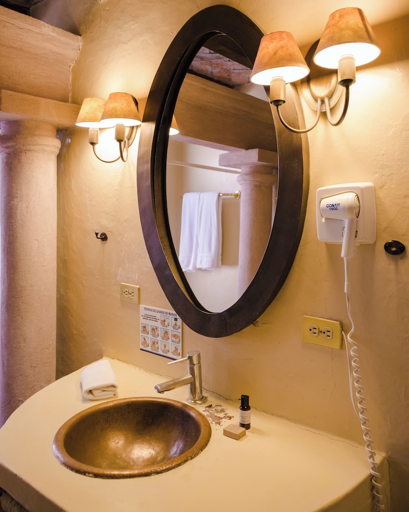 Casaluna Hotel Boutique 64/65