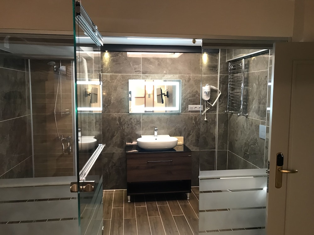 Muyan Suites 21/68