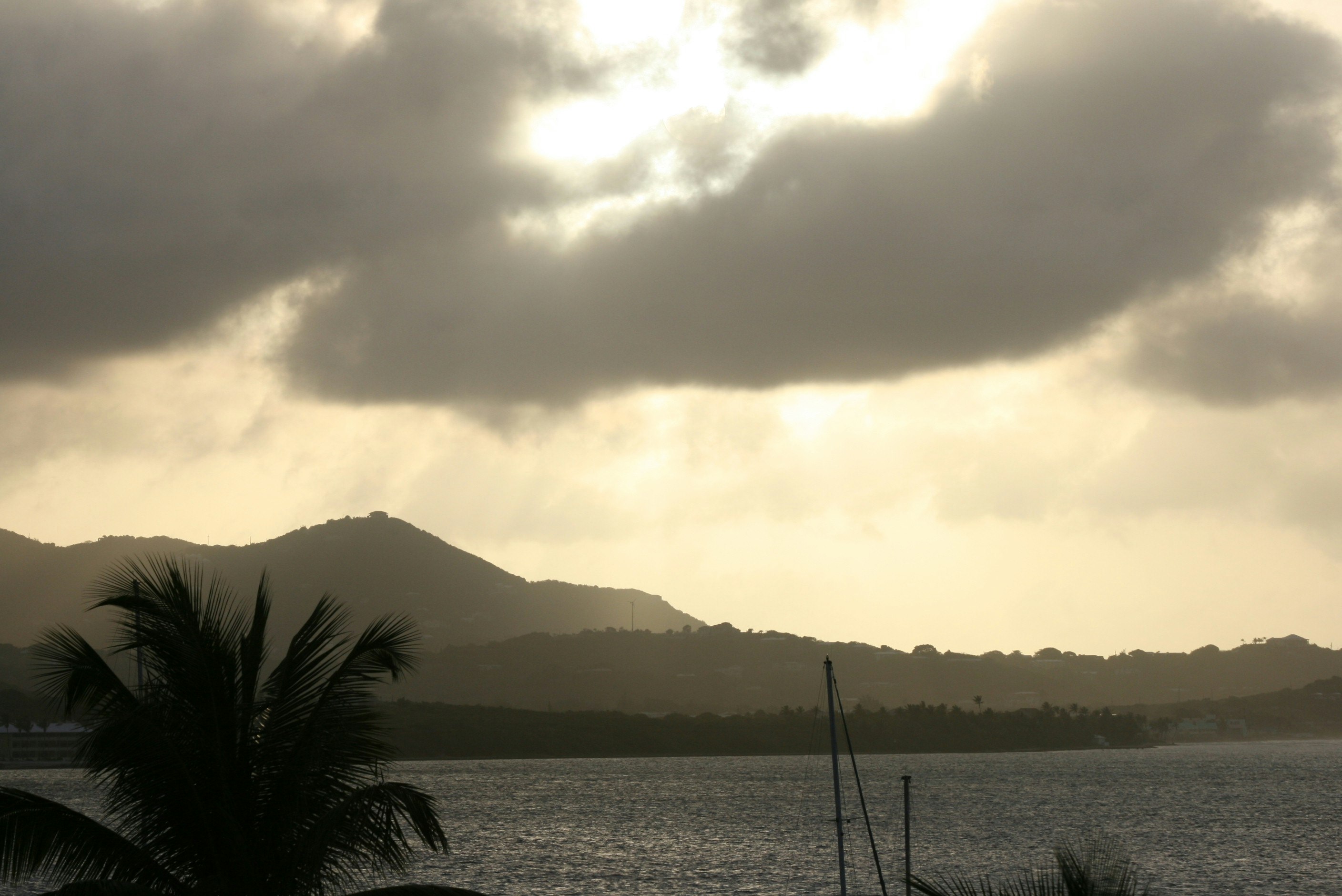 Hotel On The Cay 6/11