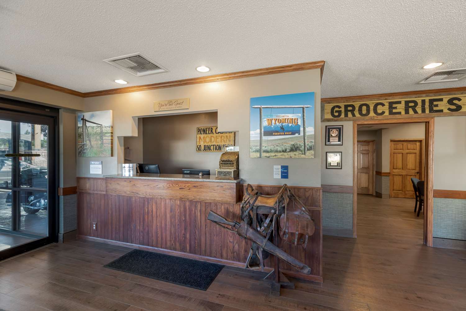 Best Western Pioneer 2/10
