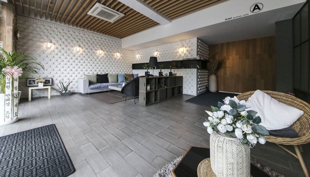Ami Boutique Hotel 24/50