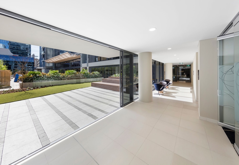 SKYE Hotel Suites Parramatta 7/49