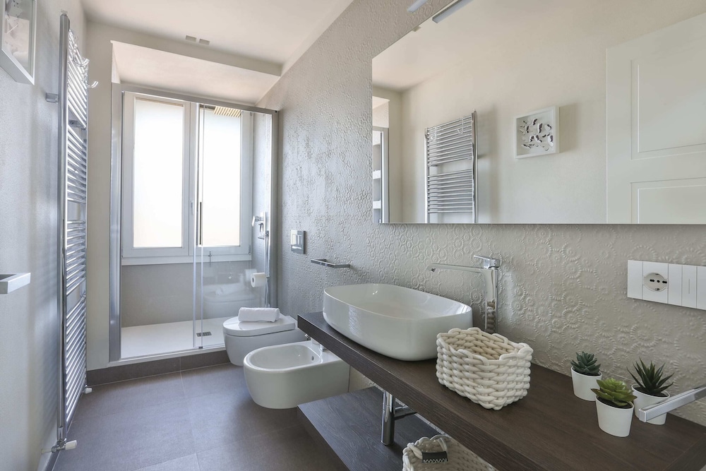 Penthouse With big Terrace in Oltrarno-hosted by Sweetstay 22/25