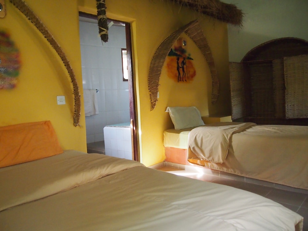 Footsteps Eco Lodge 6/47