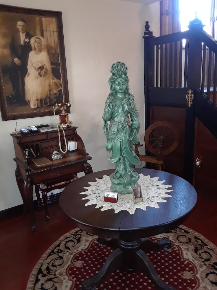 The Old Parsonage Bed and Breakfast 46/64