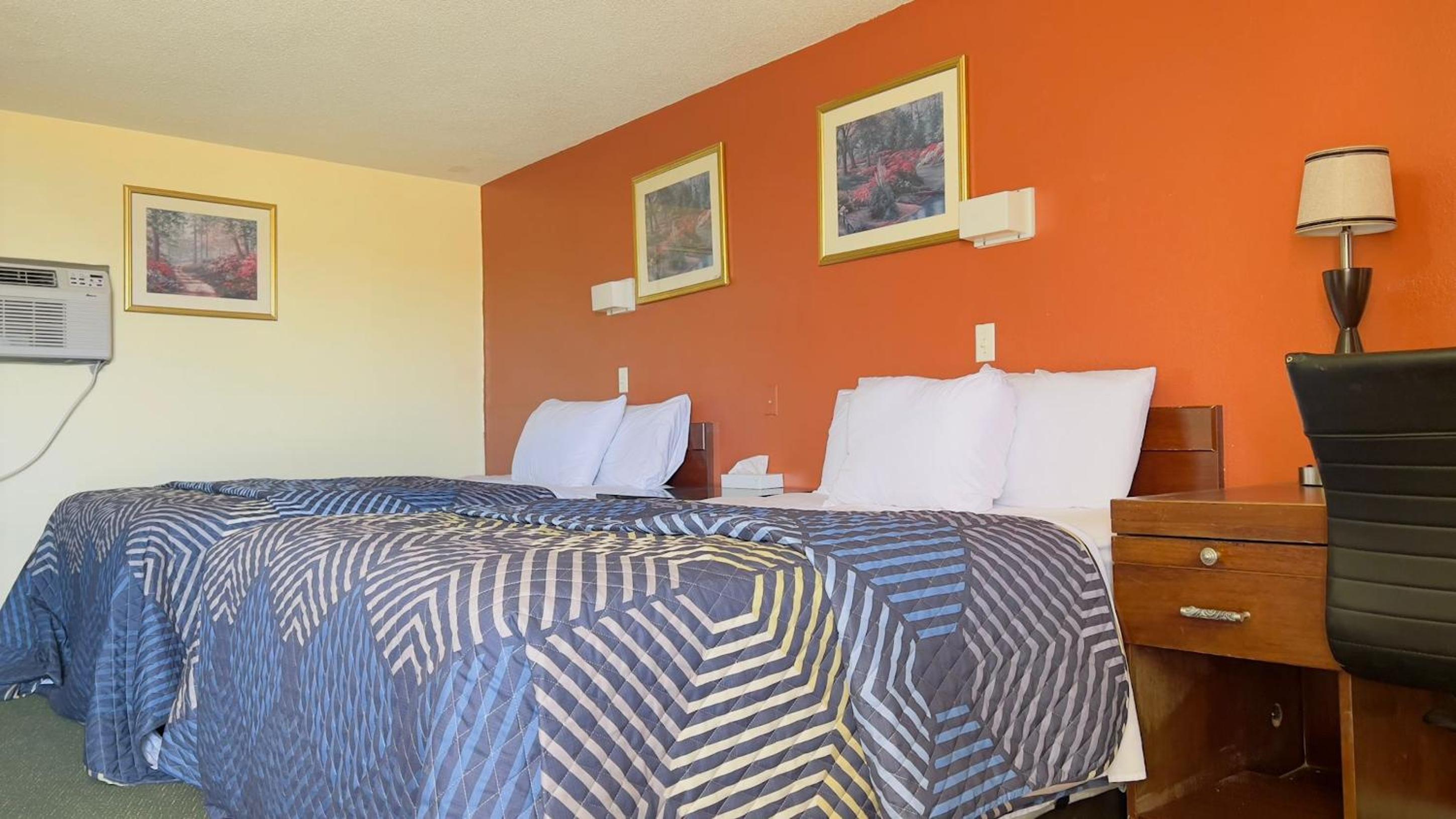 TRAVELERS LODGE EADS COLORADO 20/50