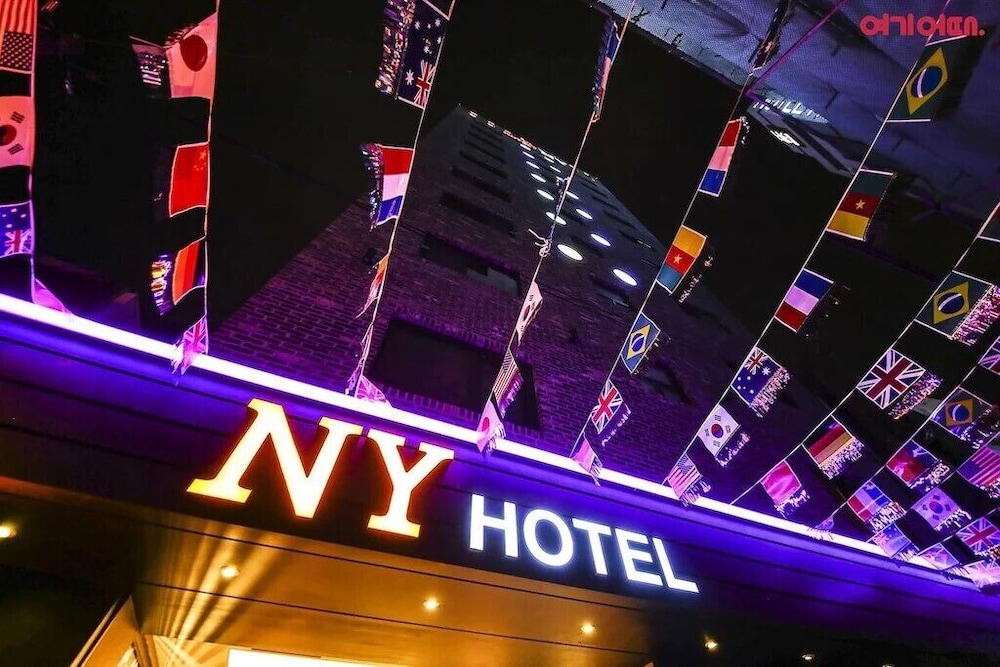 New York Hotel 4/50
