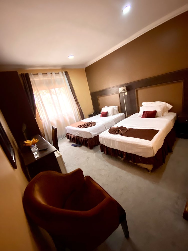 The Country Inn Hotel 13/50