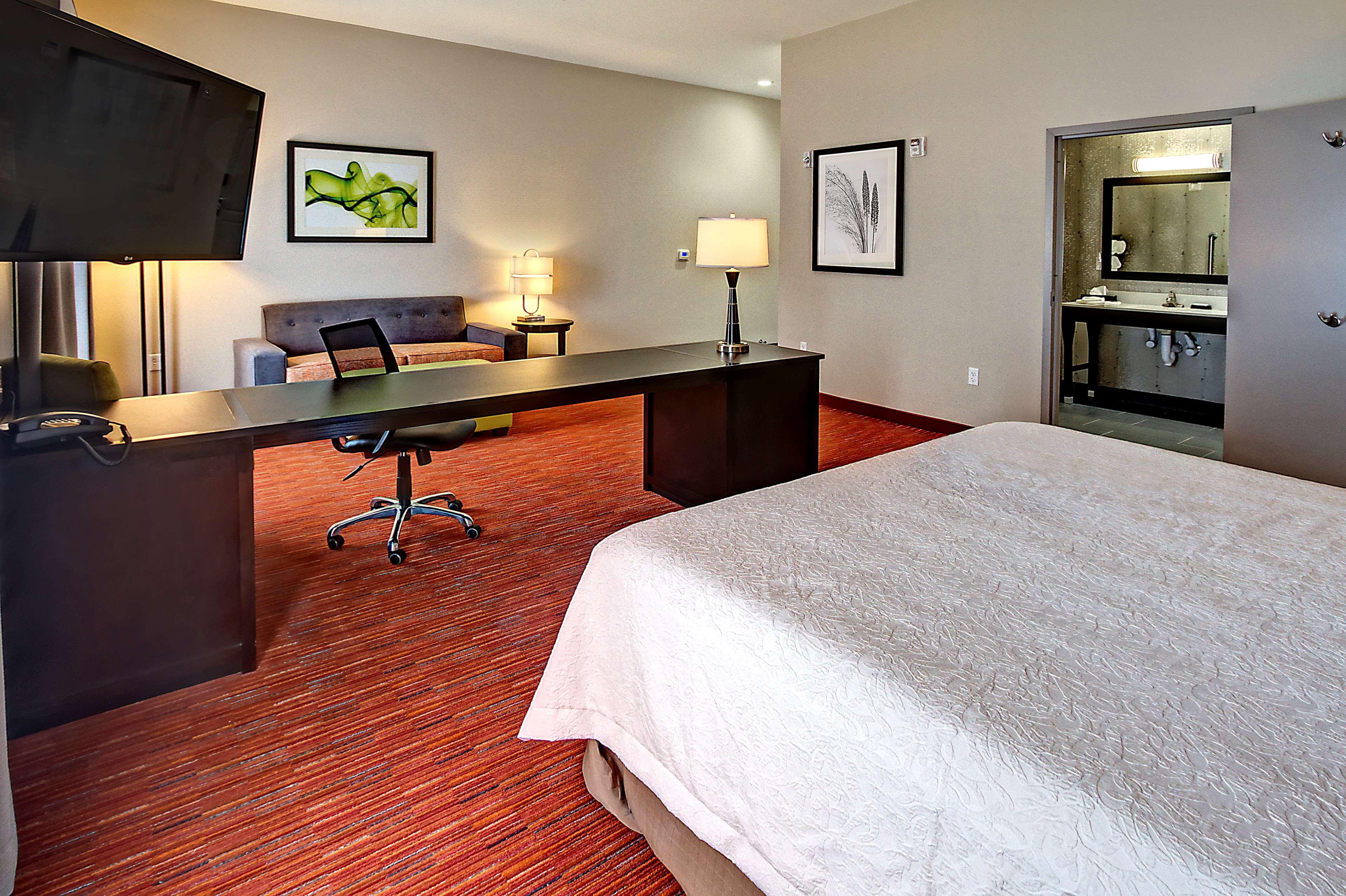 Room at HAMPTON INN AND SUITES ADA, ADA - OK