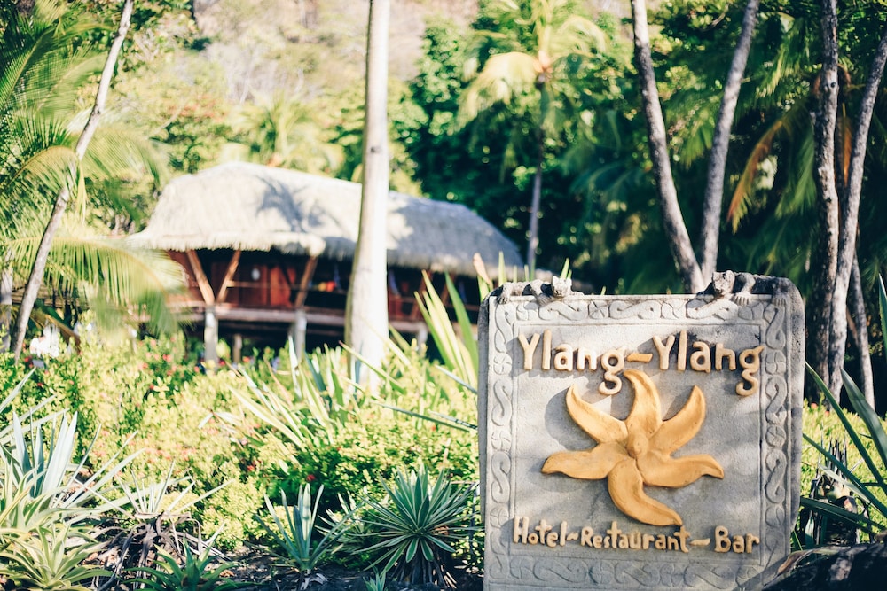 Ylang Ylang Beach Resort 5/78