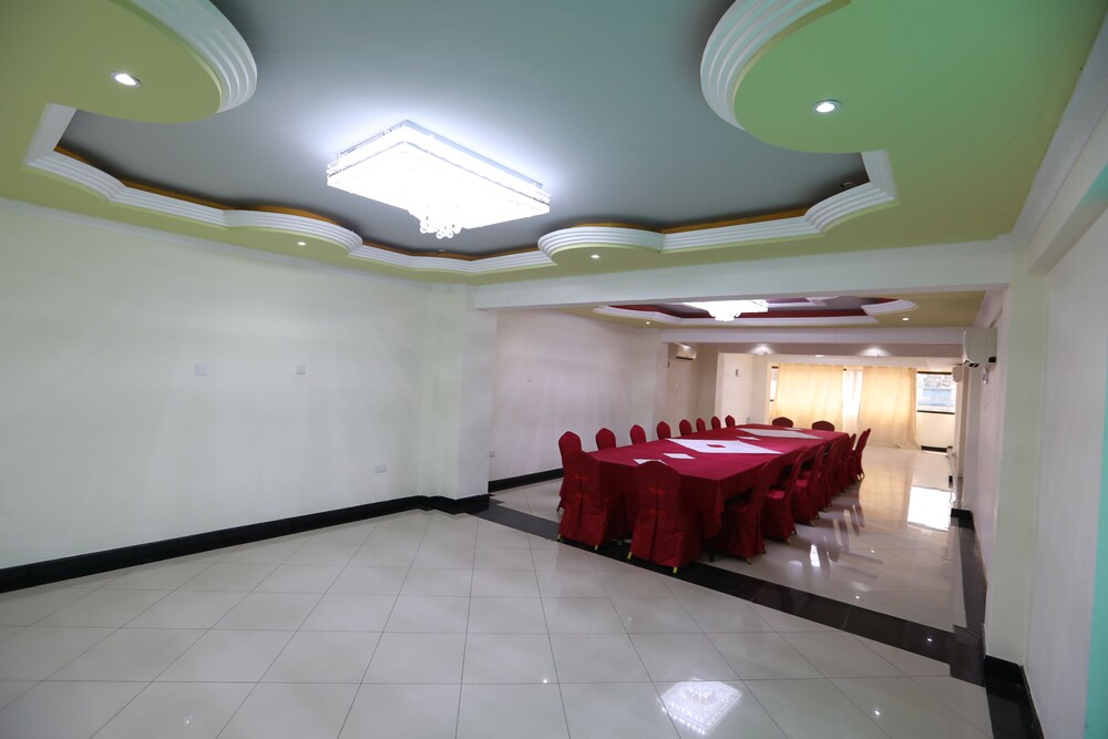 Sheratton Regency Hotel 16/34