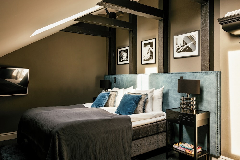 LOFT