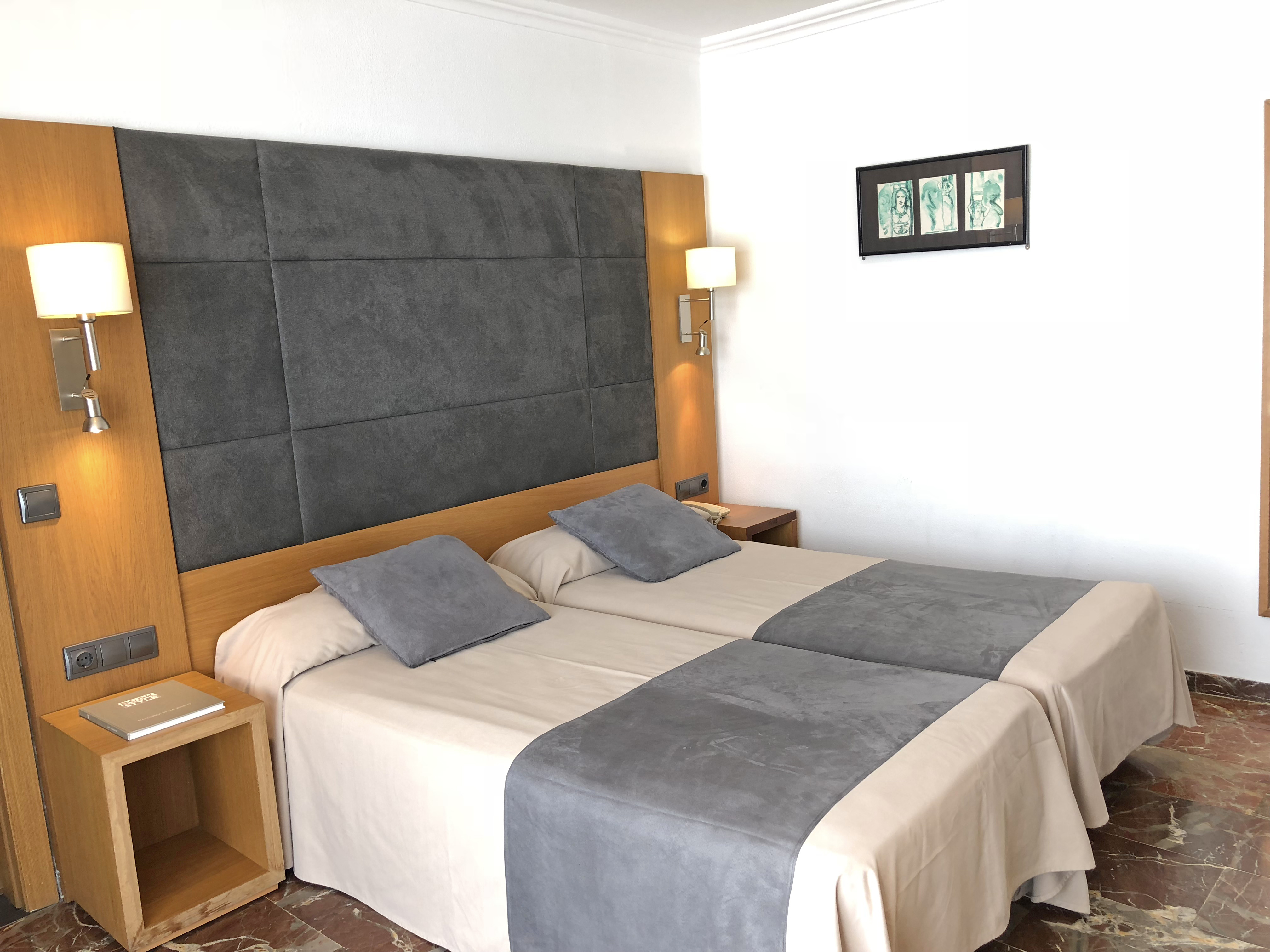 Room, Single, Double Bed