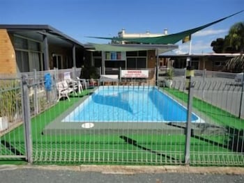 COBB INLANDER MOTEL 24/32