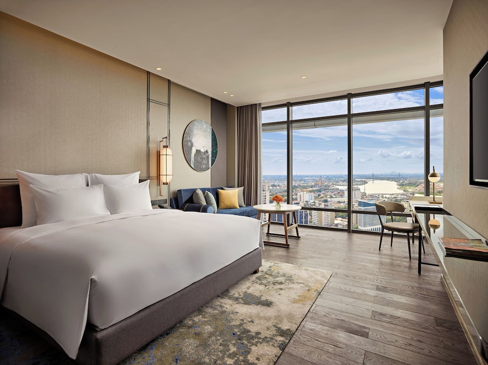 Pullman Hai Phong Grand Hotel 5/50