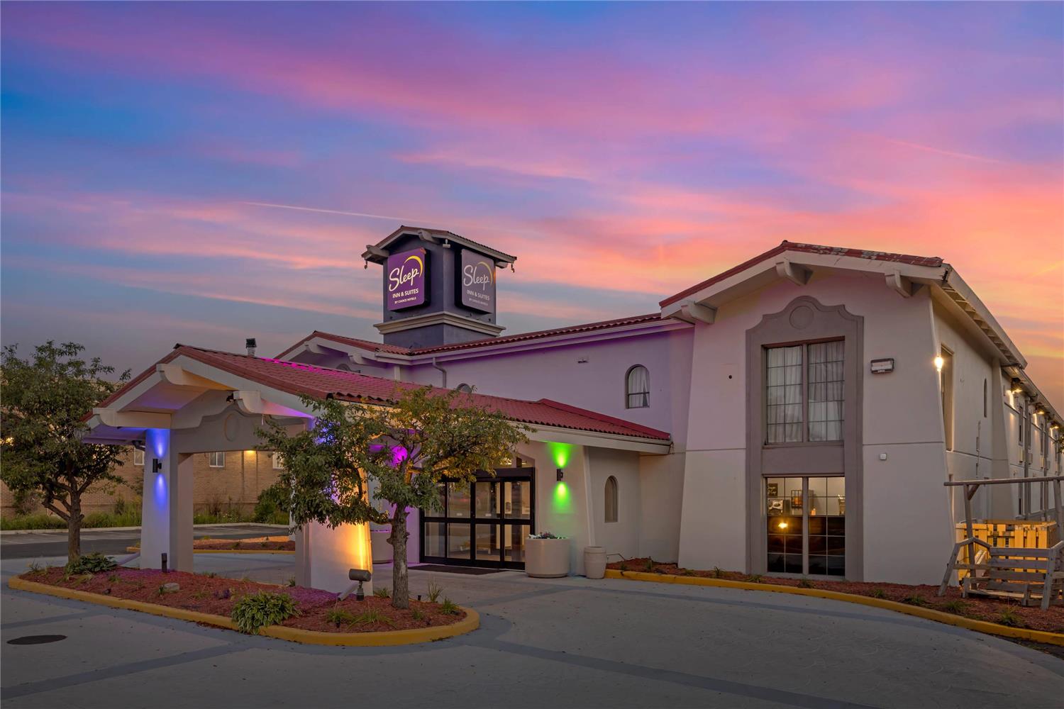 Sleep Inn & Suites Merrillville, IN 2/24