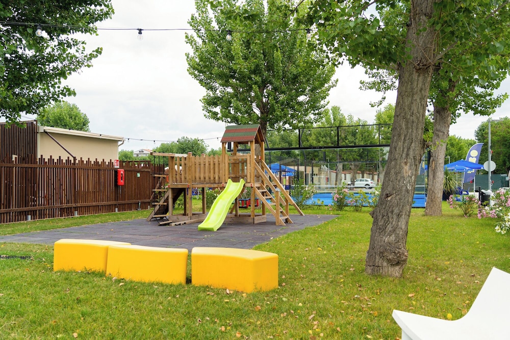 Club del Sole Rimini Family Resort 37/46