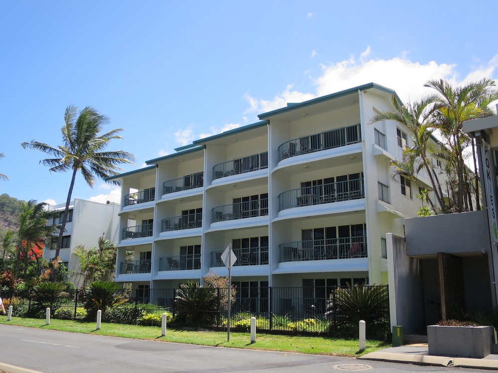 Beachfront Apartments On Trinity Beach