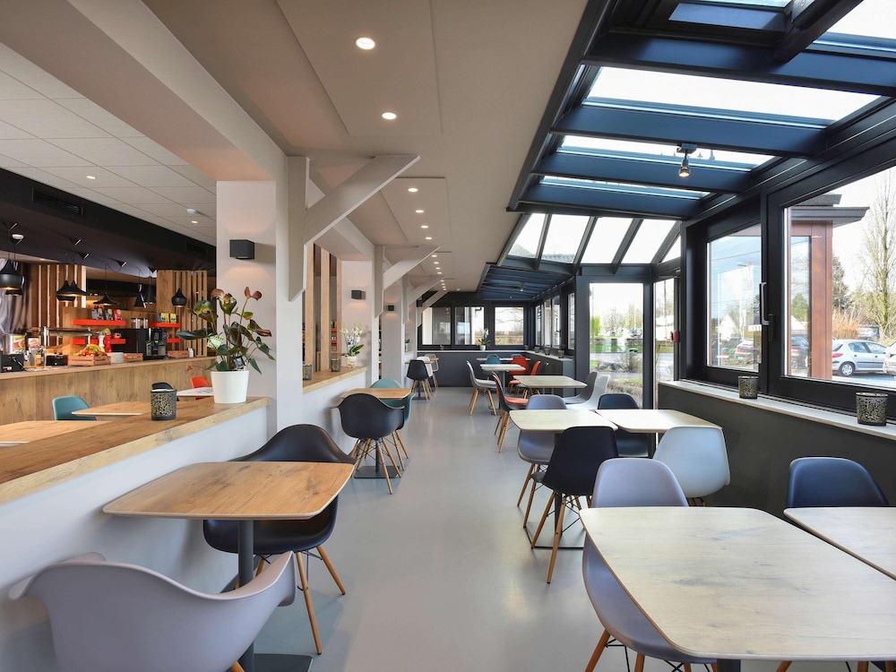 restaurant-cafeteria