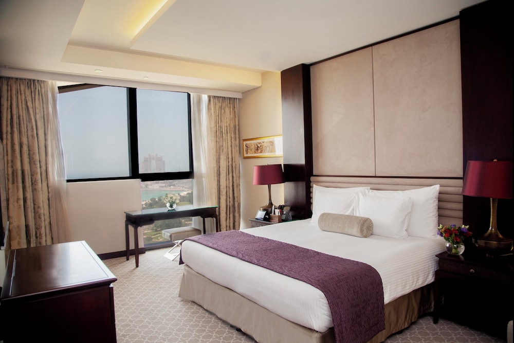 LUXURY, SUITE, KING BED