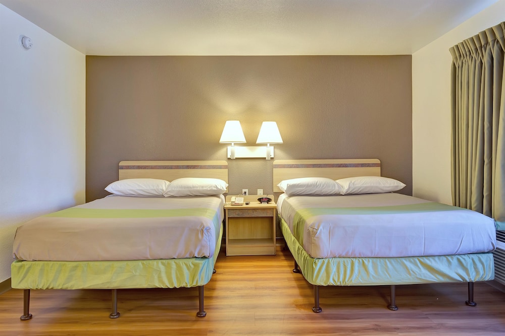Motel6 Belmont, CA San Francisco Redwood City 16/61