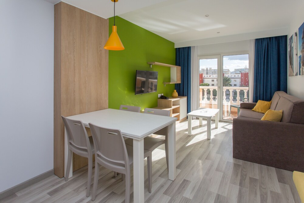 ZT Aparthotel Acuasol 25/50