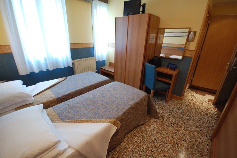 Antica Villa Graziella 16/48
