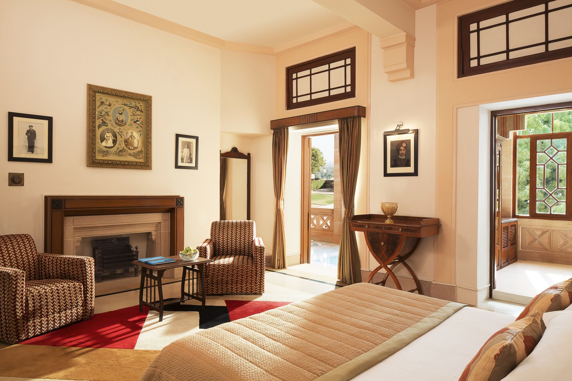 Palace, Single Bed