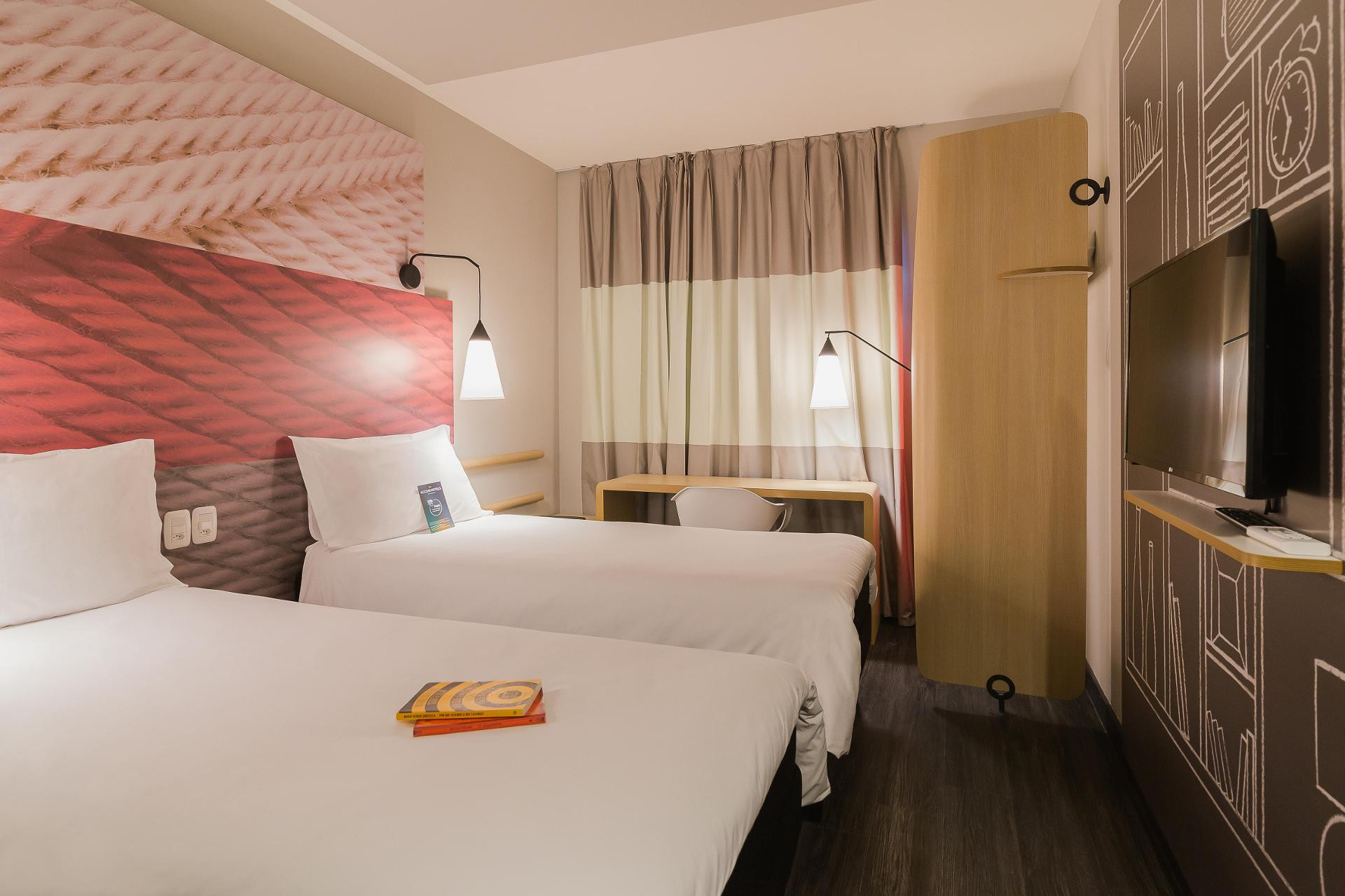 غرفة اقتصادية بسريرين منفصلين